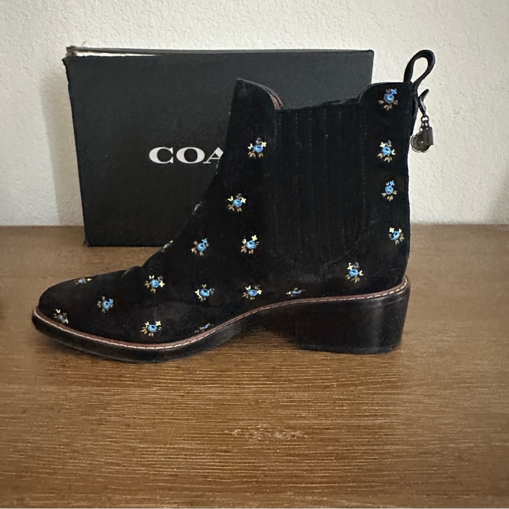 Coach Bowery Black Suede Floral Embroidery Chelsea Ankle Boots Booties Size 10 - Picture 5 of 15